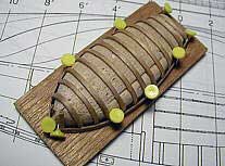 булавки можно втыкать в основание и матрицу