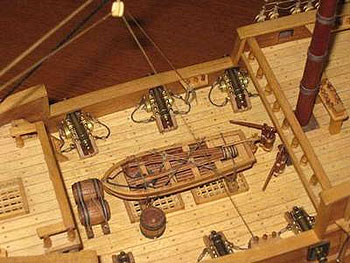 San Martin OcCre. Орудия уже установлены, но пока не везде San Martin OcCre. Орудия уже установлены, но пока не везде