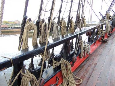 Вантовые утки на реплике Endeavour Вантовые утки на реплике Endeavour