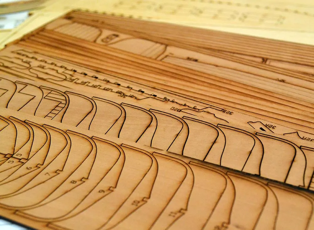 модель корабля для сборки Баркас 34 фута Bonhomme Richard, версия груша