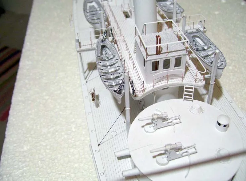 Модель из картона Русалка