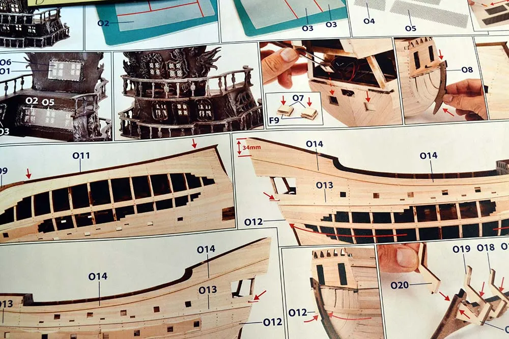 модель корабля своими руками Flying Dutchman (Летучий Голландец) с подсветкой и основанием