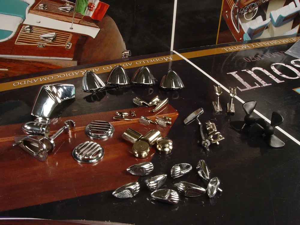 Гоночный катер Riva Aquarama 1970 + (Полный набор инструментов, клея и лак) Гоночный катер Riva Aquarama 1970 + (Полный набор инструментов, клея и лак)