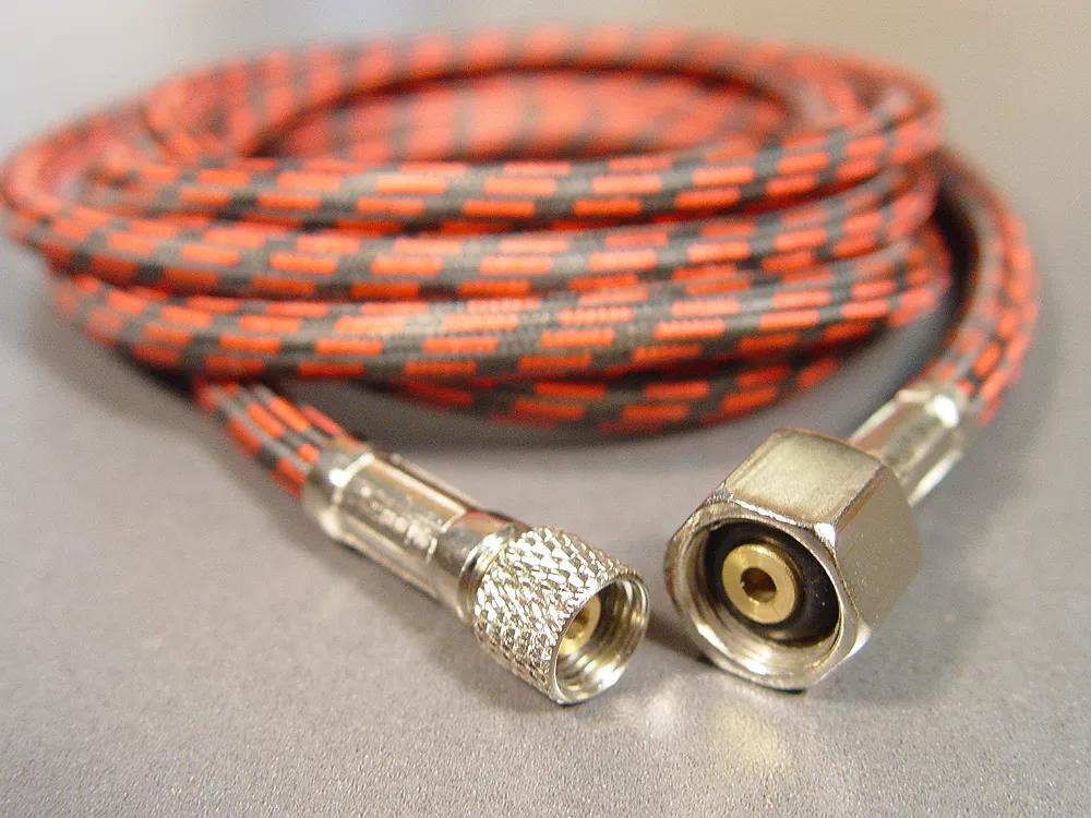 Шланг 1403, G1/8" х G1/4", 1.8 м Шланг 1403, G1/8" х G1/4", 1.8 м