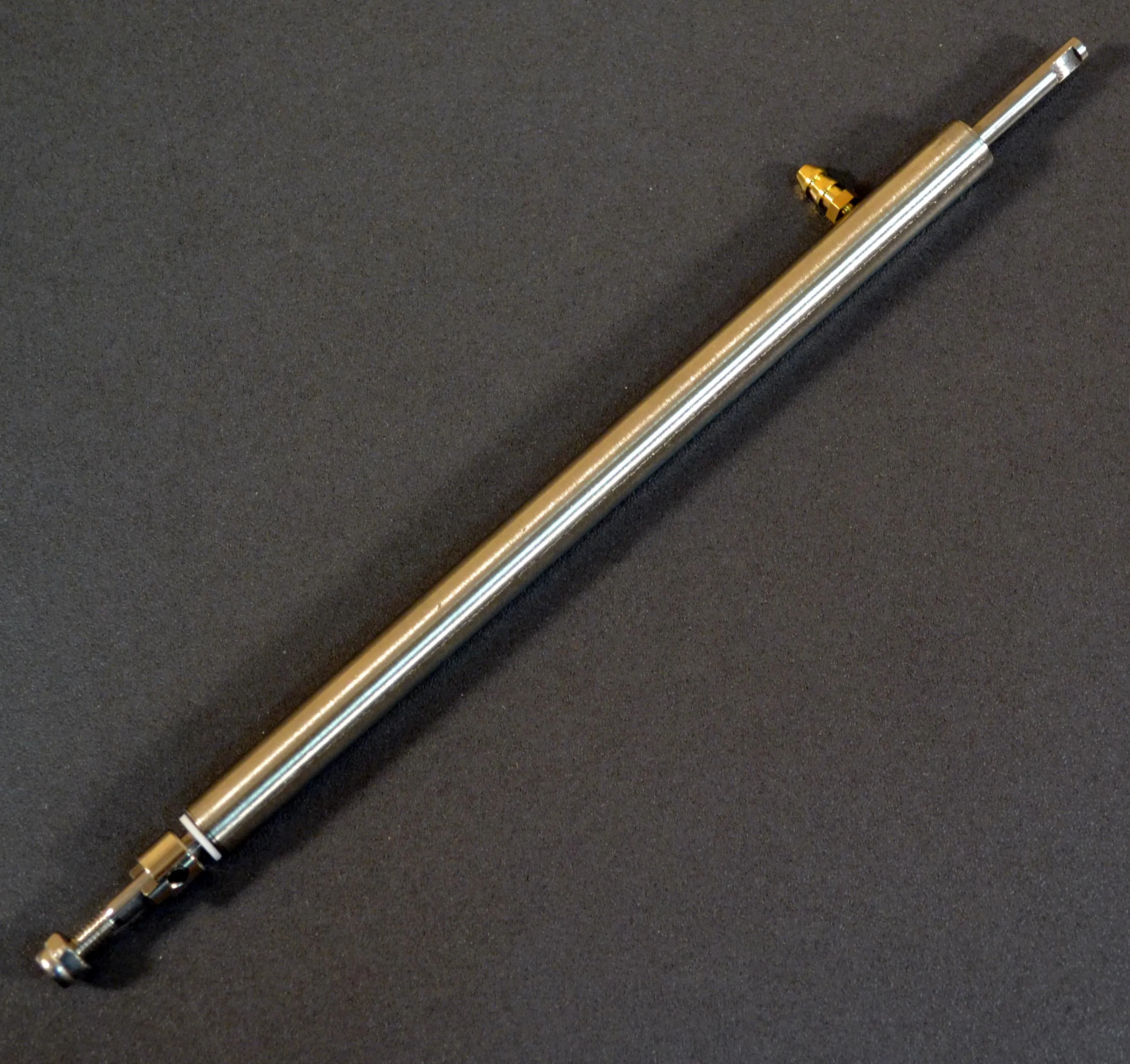 Гребной вал 4 мм, длина 20 см, нержавейка, неподвижный штуцер