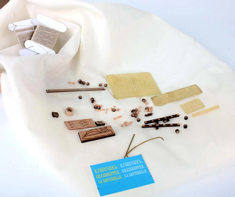 Швертбот "Кузнечик" 1:48 (делюкс) + (Полный набор инструментов, клея и лак)