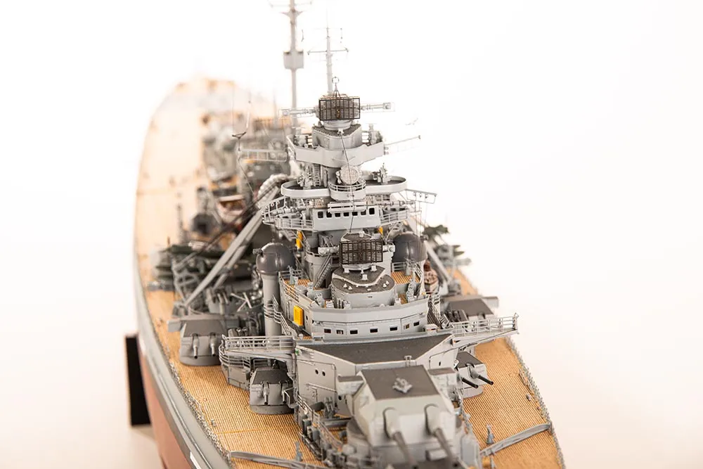 модель корабля Bismarck (Бисмарк) модель корабля Bismarck (Бисмарк)