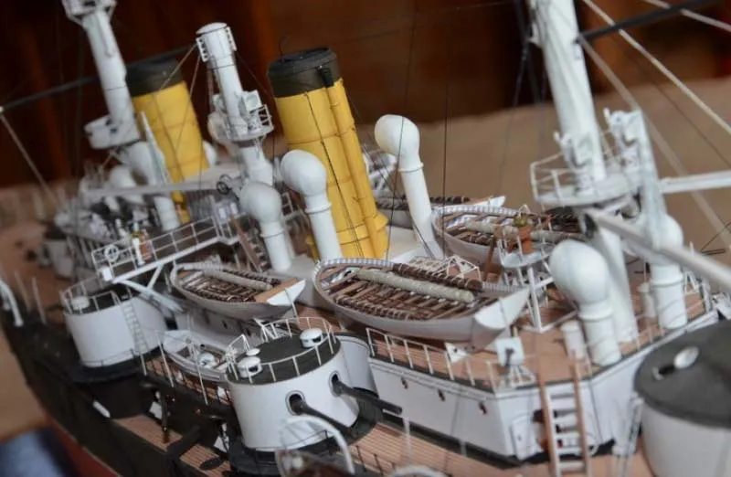 Модель из бумаги Эскадренный броненосец "Севастополь" Модель из бумаги Эскадренный броненосец "Севастополь"