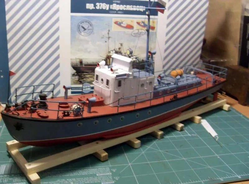 Модель из картона Катер проекта 376У "Ярославец" Модель из картона Катер проекта 376У "Ярославец"