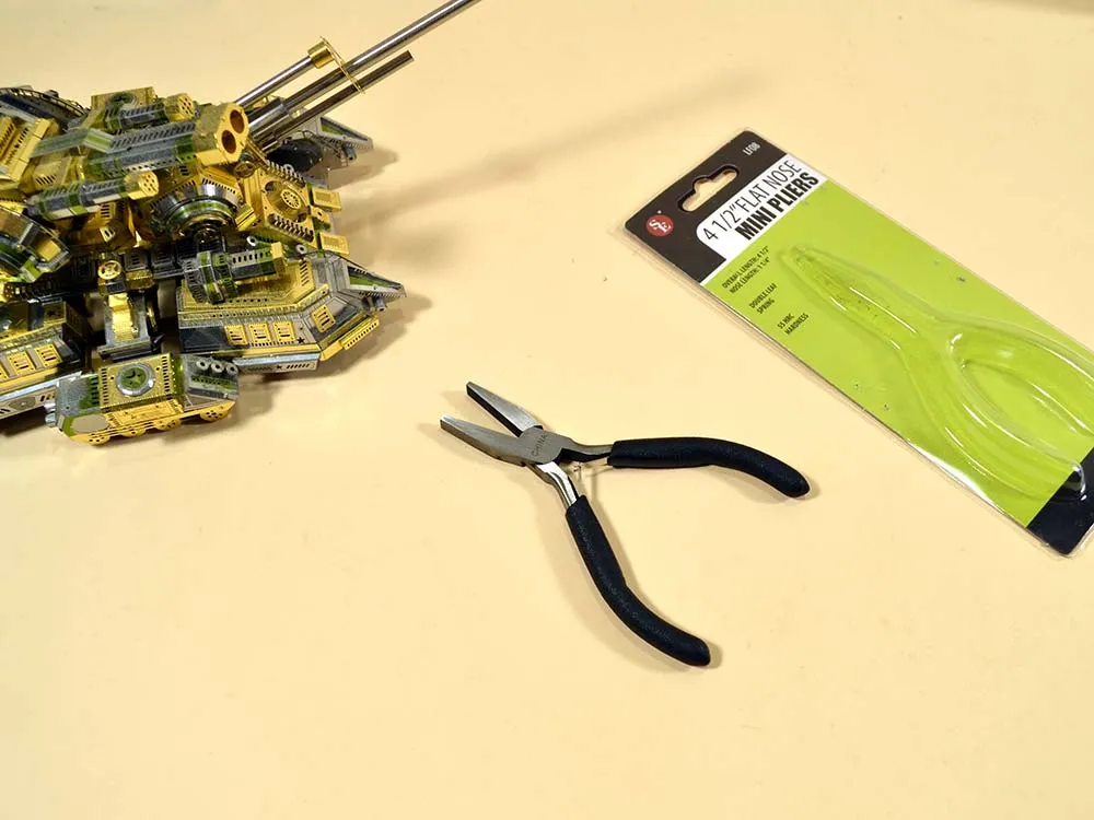 Ювелирные плоскогубцы "Бульдог", 125 мм Ювелирные плоскогубцы "Бульдог", 125 мм