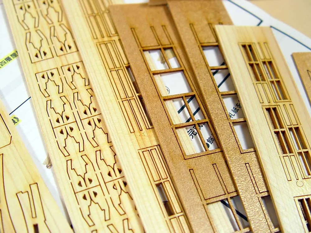 5-ти ярусная пагода Horyu-Ji + (Стартовый набор инструментов) 5-ти ярусная пагода Horyu-Ji + (Стартовый набор инструментов)