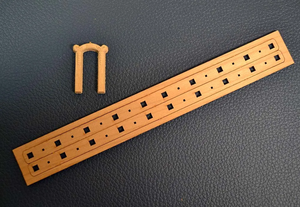 модель корабля для сборки Перила и колокольня для сечения Bonhomme Richard, вишня