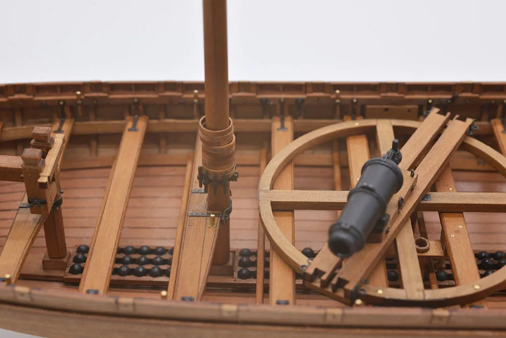 Баркас корабля "Двенадцать апостолов с 24 ф. карронадой" (без парусного вооружения) Баркас корабля "Двенадцать апостолов с 24 ф. карронадой" (без парусного вооружения)