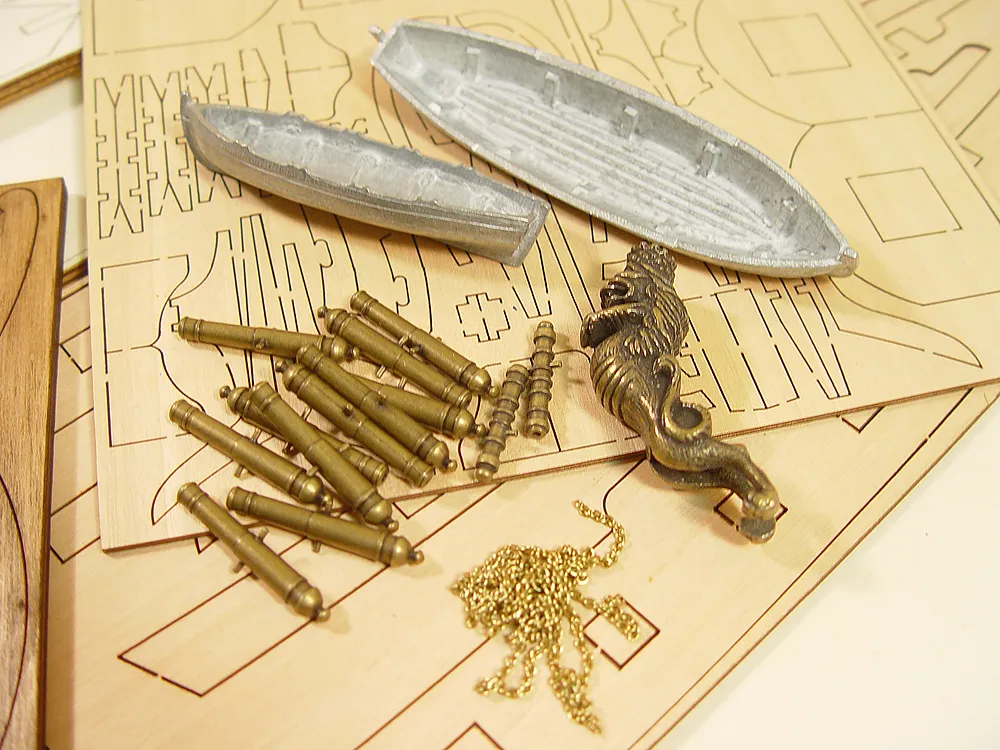 Фрегат Mercedes (Мерседес) + (Стартовый набор инструментов) Фрегат Mercedes (Мерседес) + (Стартовый набор инструментов)