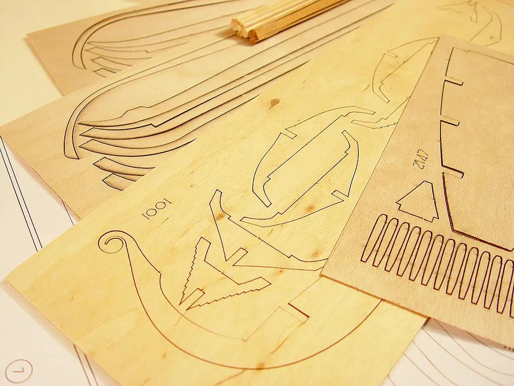 Драккар (Корабль викингов) +  (Полный набор инструментов, клея и краски)