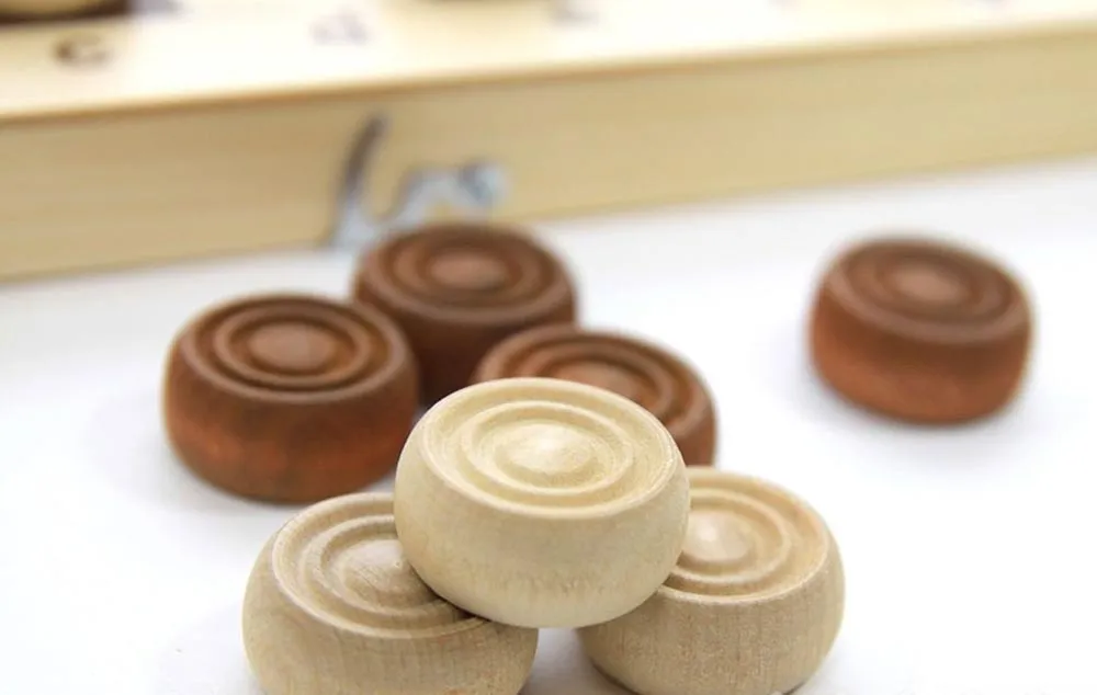 Шашки деревянные (290x290) Шашки деревянные (290x290)