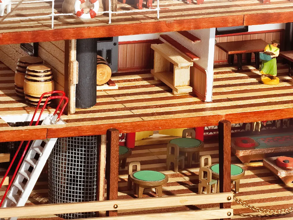 Mississippi (Колесный пароход) + (Полный набор инструментов, клея и краски)