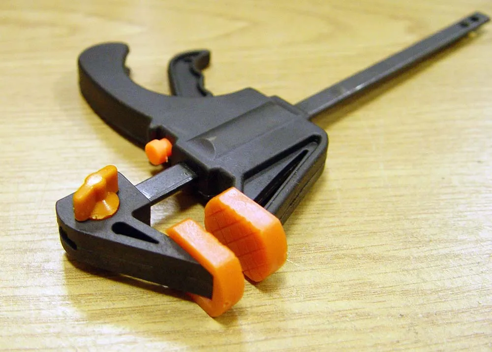 F-зажим F-зажим