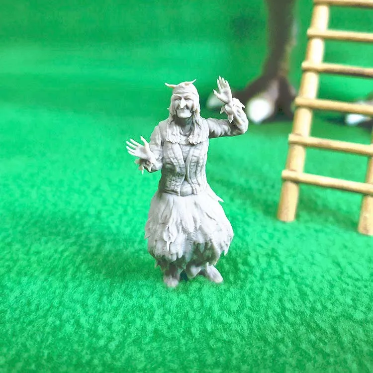 фигурка "Баба-Яга" фигурка "Баба-Яга"