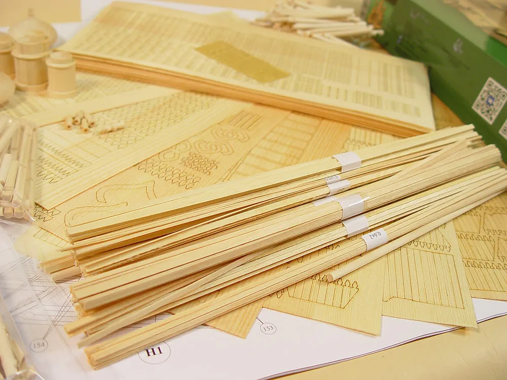 Троицкая церковь, 8980 деталей