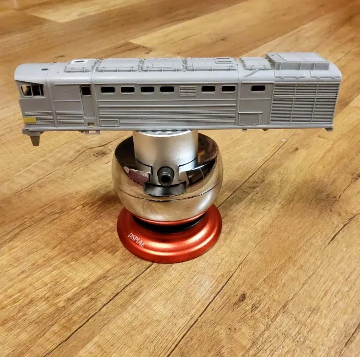 Многовекторные сферические тиски "Бомба", 40 мм Многовекторные сферические тиски "Бомба", 40 мм