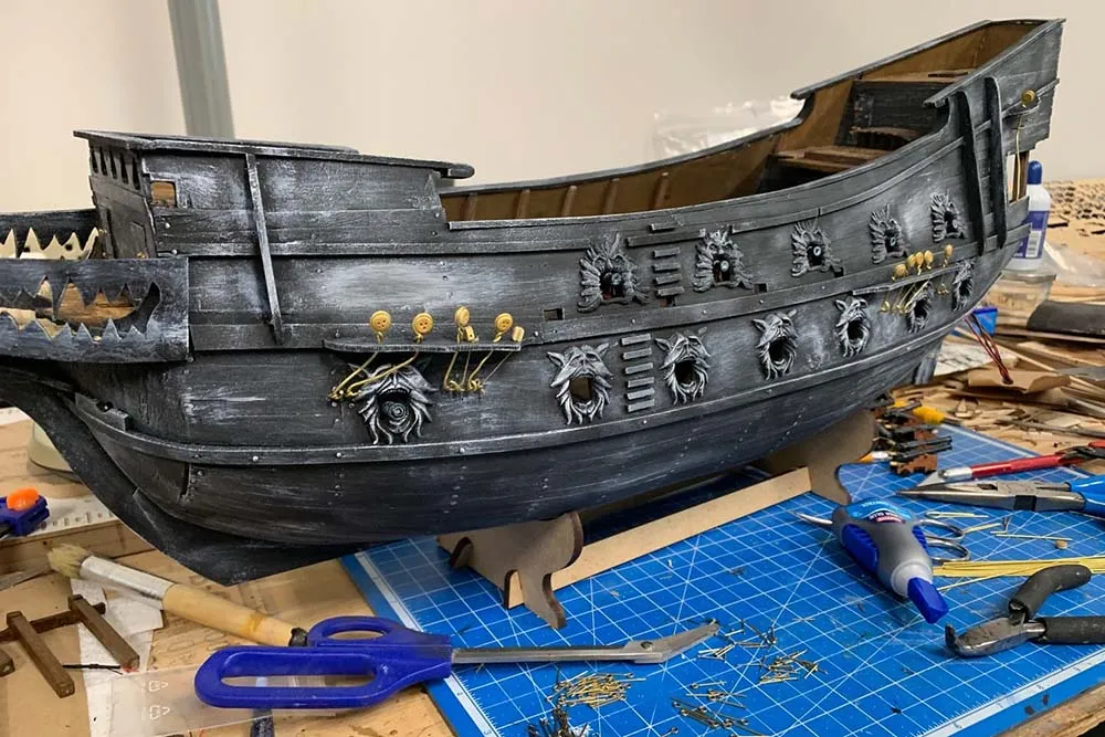 модель корабля своими руками Flying Dutchman (Летучий Голландец) модель корабля своими руками Flying Dutchman (Летучий Голландец)