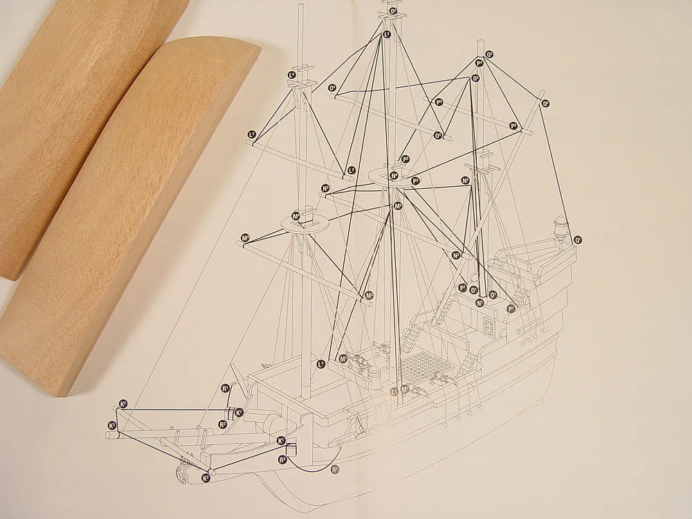 модель корабля Elizabethan Galeon (Галеон) модель корабля Elizabethan Galeon (Галеон)
