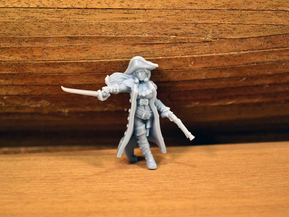 Фигурка пиратки "Мерри", 33 мм