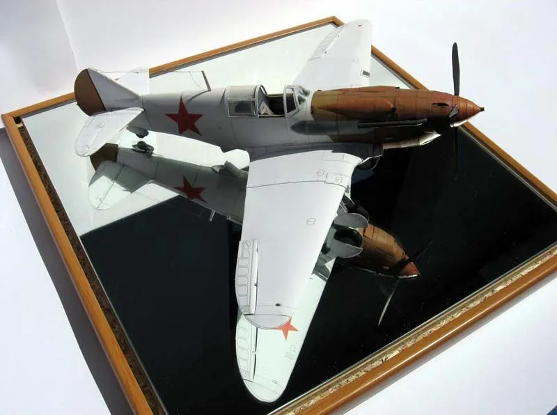 Модель из картона Истребитель