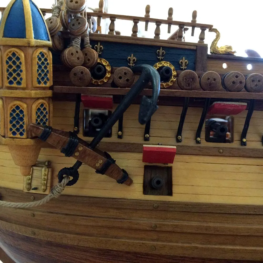 деревянная модель корабля La Couronne деревянная модель корабля La Couronne