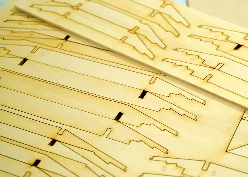 3-х ярусная пагода Yakushiji (восточная) + (Стартовый набор инструментов)