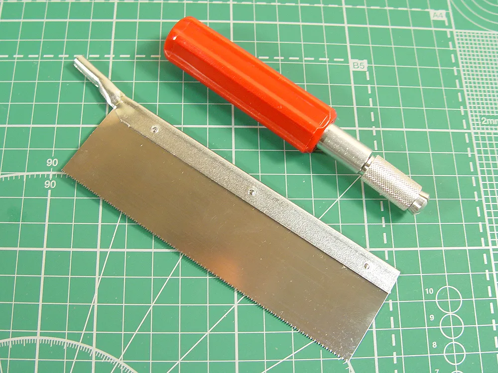 Пилка, 30 зубцов/дюйм (12 зубцов/см)