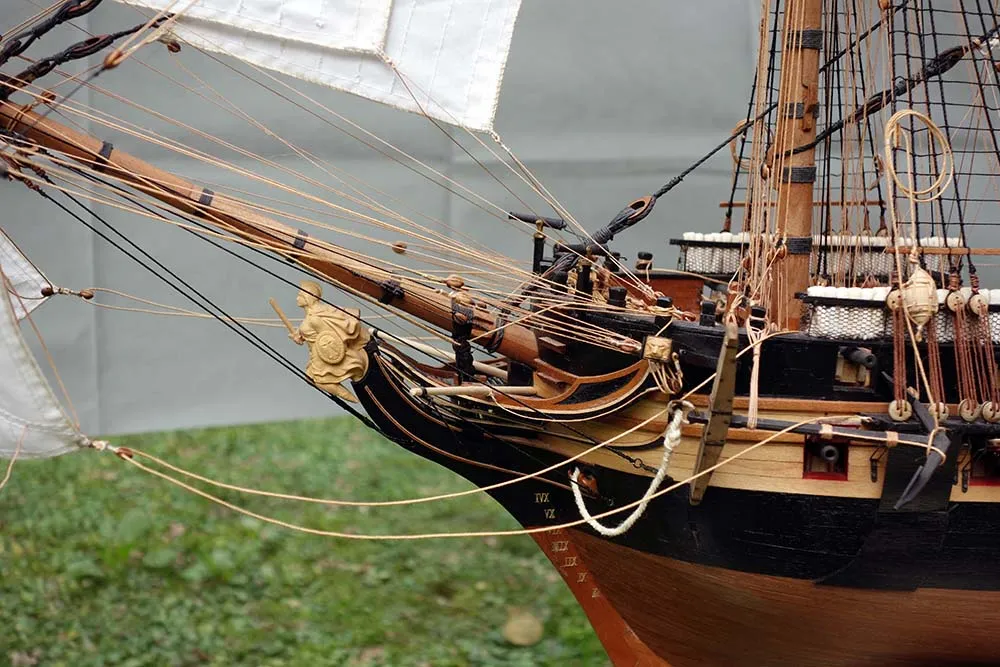 модель корабля для сборки HMS Surprise (полная версия)