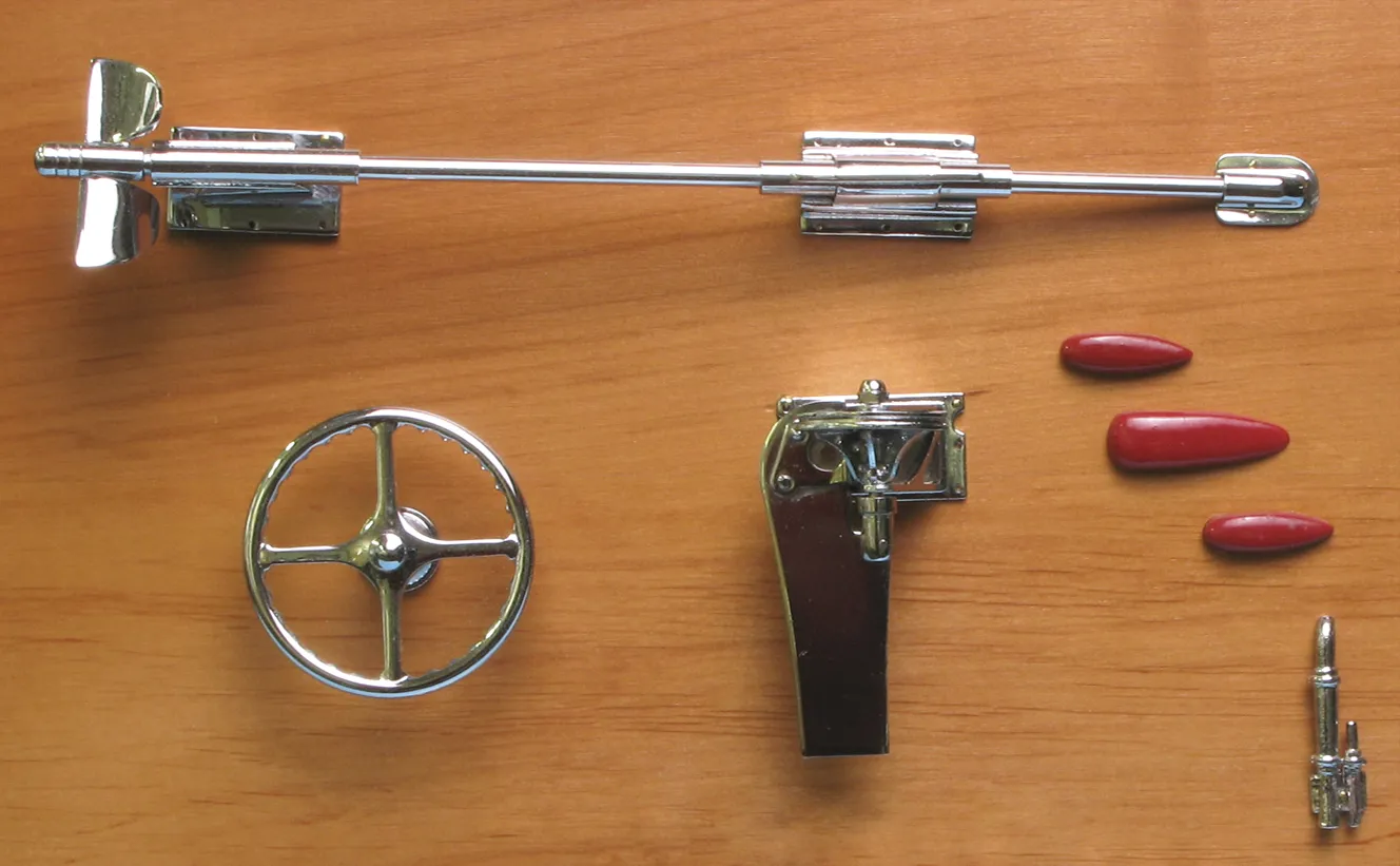 катера Ferrari Arno XI + (Стартовый набор инструментов)