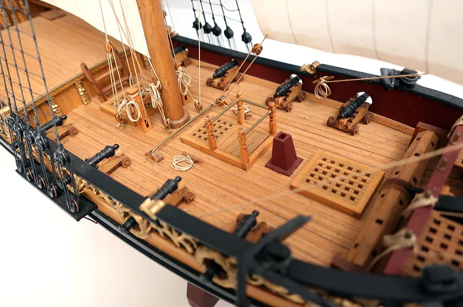 деревянная модель парусника Charles Royal Yacht 1674 деревянная модель парусника Charles Royal Yacht 1674