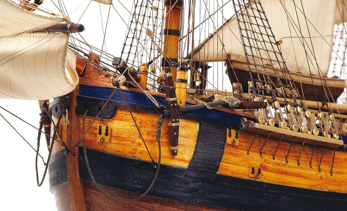 модель корабля своими руками Endeavour модель корабля своими руками Endeavour