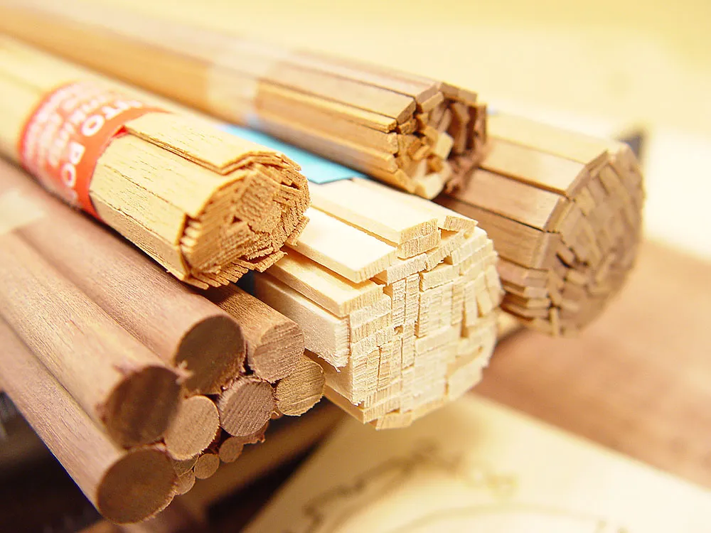 HMS PEGASUS + (Полный набор инструментов, клея и краски) HMS PEGASUS + (Полный набор инструментов, клея и краски)