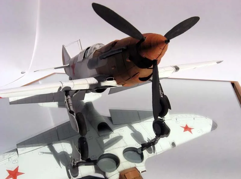 Модель из картона Истребитель