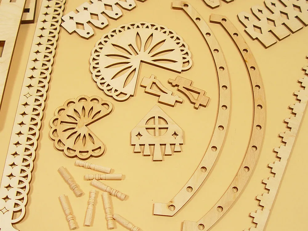 Кормушка-ресторан для птиц Кормушка-ресторан для птиц