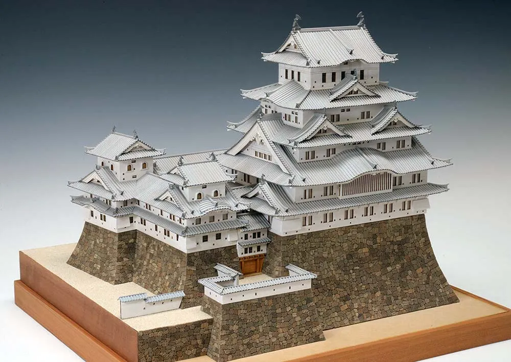 Замок Himeji + (Стартовый набор инструментов) Замок Himeji + (Стартовый набор инструментов)