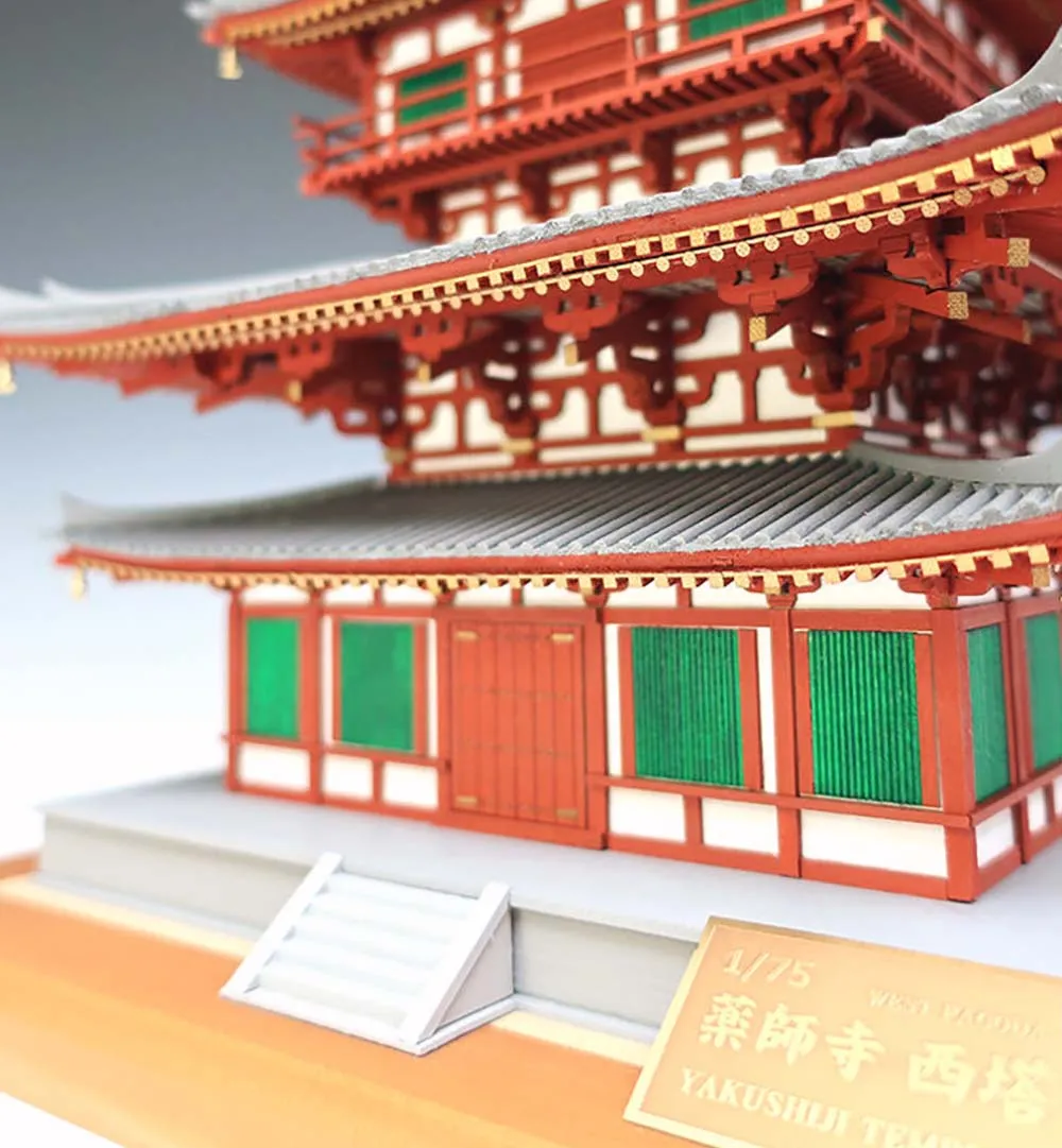 3-х ярусная пагода Yakushiji (западная)