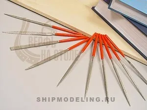 Набор из 12 надфилей длиной 140 мм