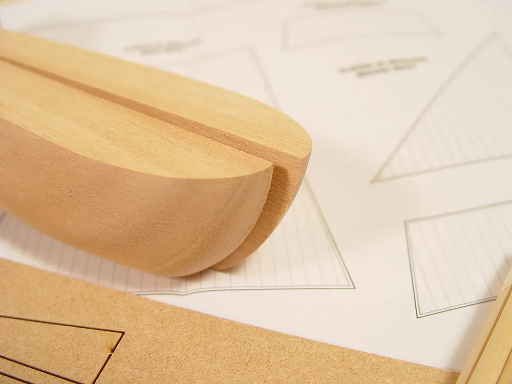 модель корабля Elizabethan Galeon (Галеон) модель корабля Elizabethan Galeon (Галеон)