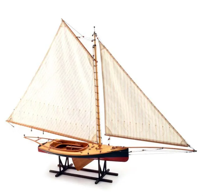 Швертбот "Кузнечик" 1:48 (делюкс) + (Полный набор инструментов, клея и лак)