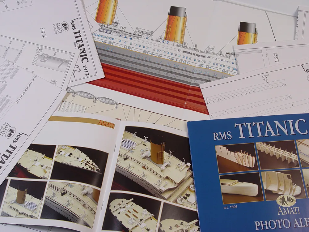 Титаник (RMS Titanic) + (Полный набор инструментов, клея и краски) Титаник (RMS Titanic) + (Полный набор инструментов, клея и краски)