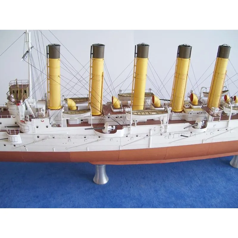 Модель из бумаги крейсер І ранга "Аскольд", Россия 1902 г