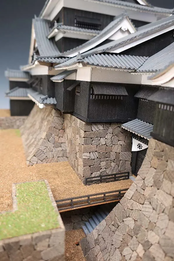 Замок Kumamoto + (Стартовый набор инструментов) Замок Kumamoto + (Стартовый набор инструментов)