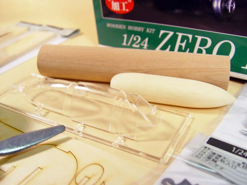 модель самолета Zero модель самолета Zero