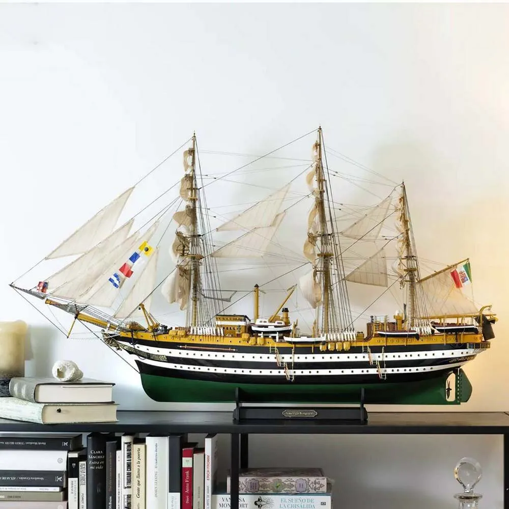 Amerigo Vespucci + (Стартовый набор инструментов) Amerigo Vespucci + (Стартовый набор инструментов)