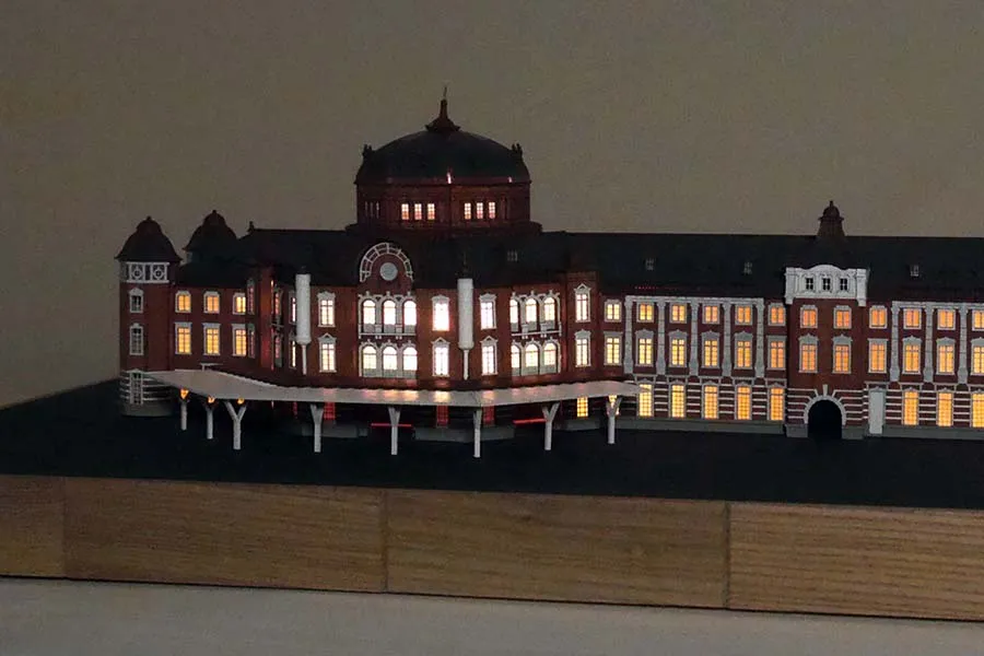 Токийский железнодорожный вокзал + (Стартовый набор инструментов) Токийский железнодорожный вокзал + (Стартовый набор инструментов)